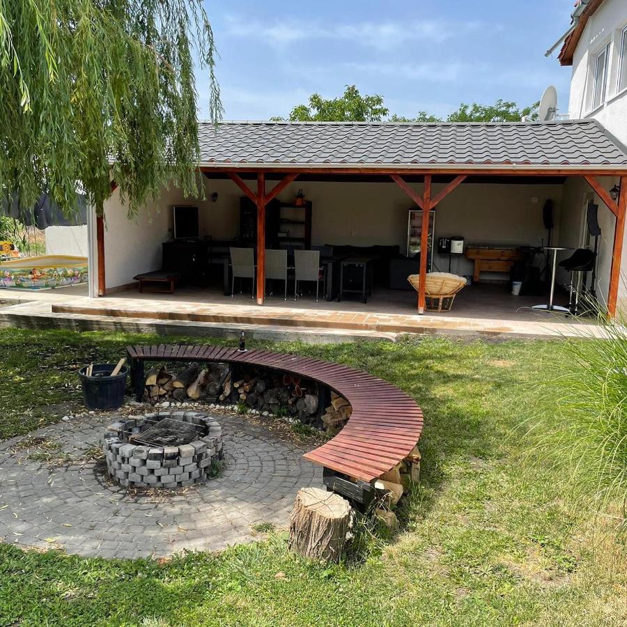 דירות Battonya House מראה חיצוני תמונה