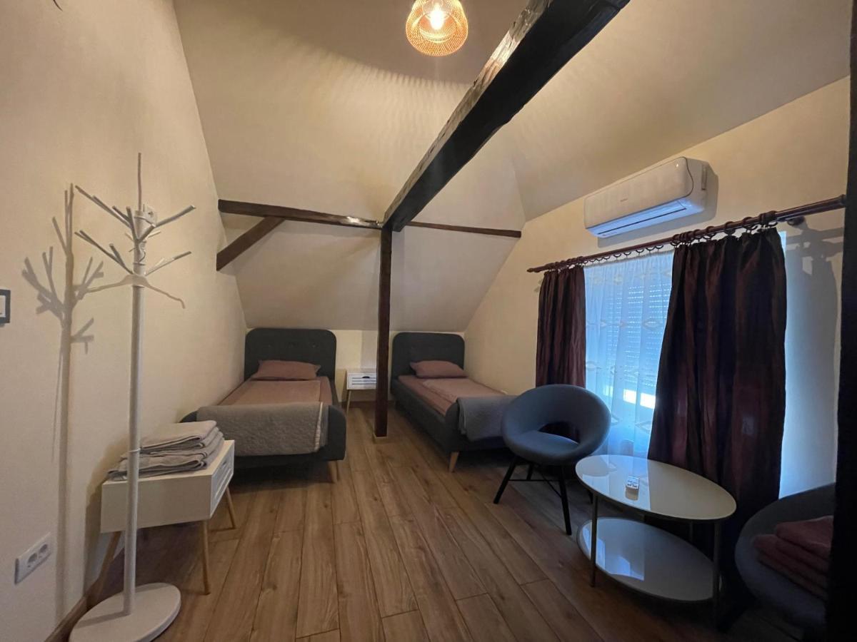 דירות Battonya House מראה חיצוני תמונה
