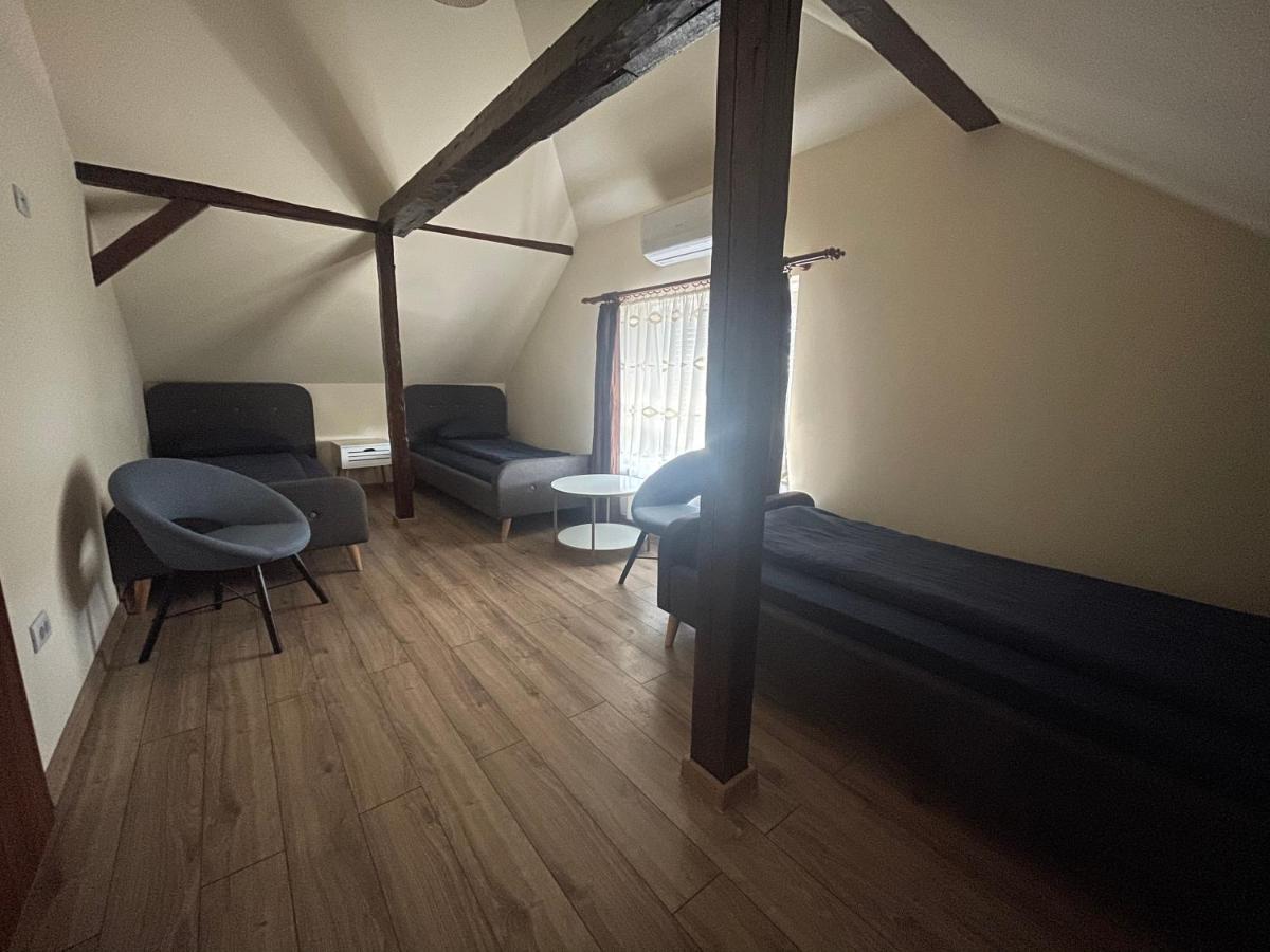 דירות Battonya House מראה חיצוני תמונה